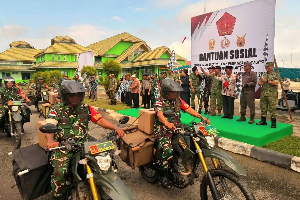 TNI Salurkan 1.800 Bansos di Perbatasan Malinau, Lebih dari Sekadar Bantuan